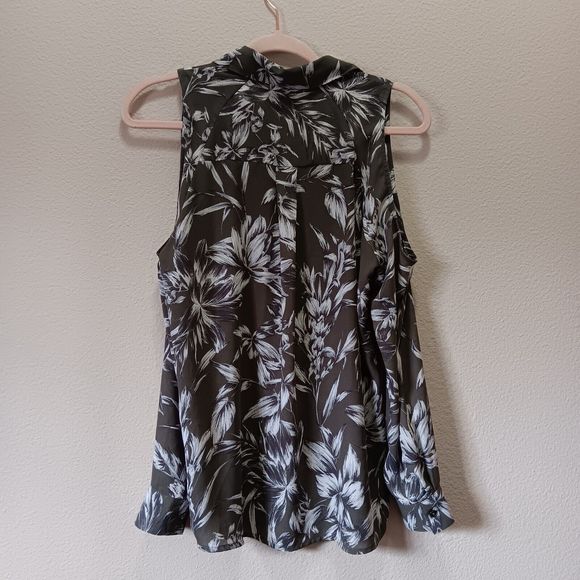 Banana Republic Factory Blouse Size Small Cold Shoulder Button Up Floral Green - Picture 2 of 12